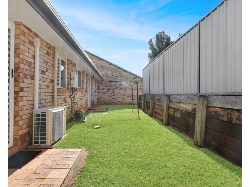 19/19a Gladstone Street, Newtown QLD 4350