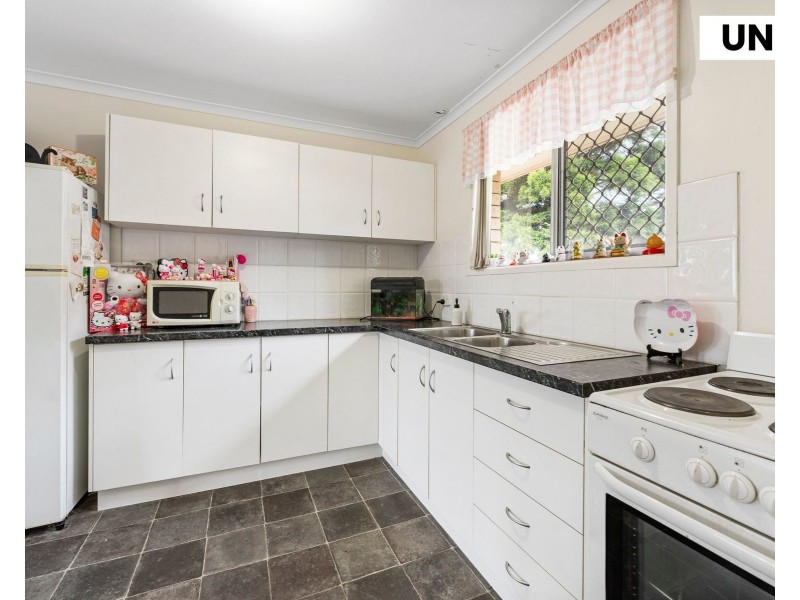 17 Risson Street, Wilsonton Heights QLD 4350