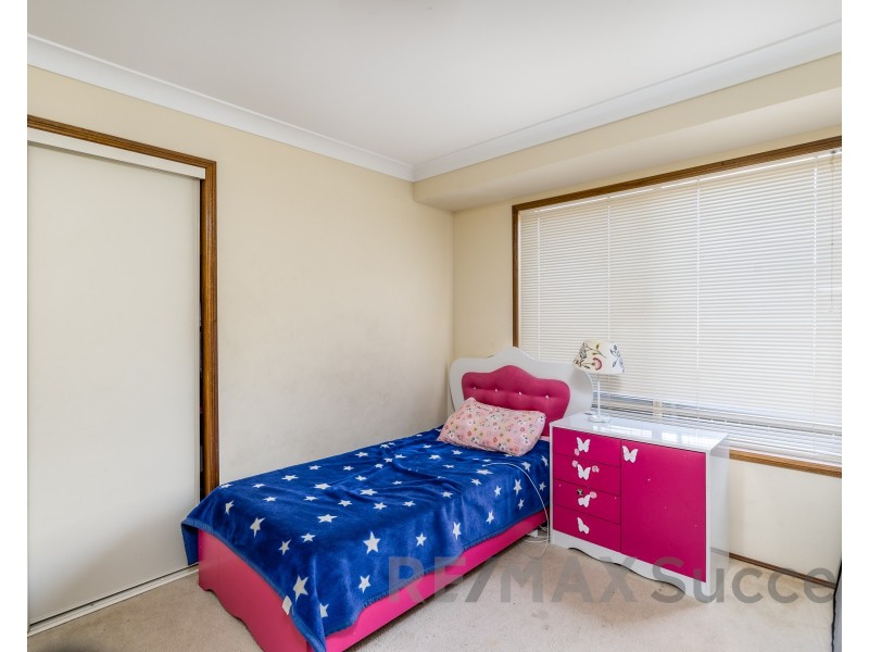 1/26 Sambar Court, Kearneys Spring QLD 4350
