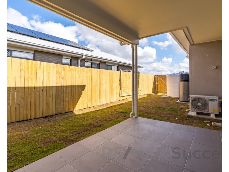 1/45 Adelaide Street, Cranley QLD 4350