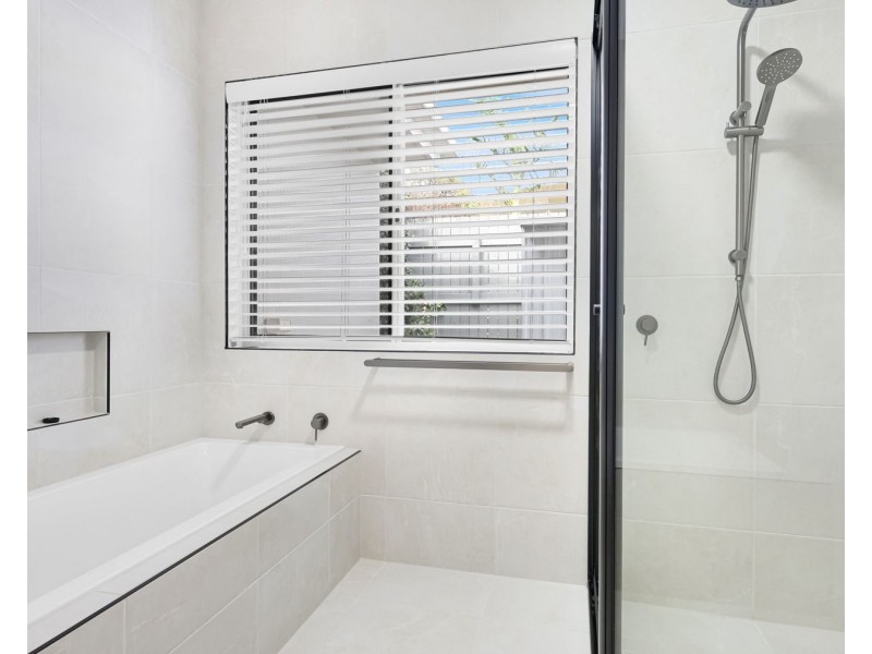 6 Kestrel Court, Rangeville QLD 4350