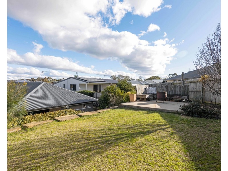 63 Barlow Street, Cranley QLD 4350