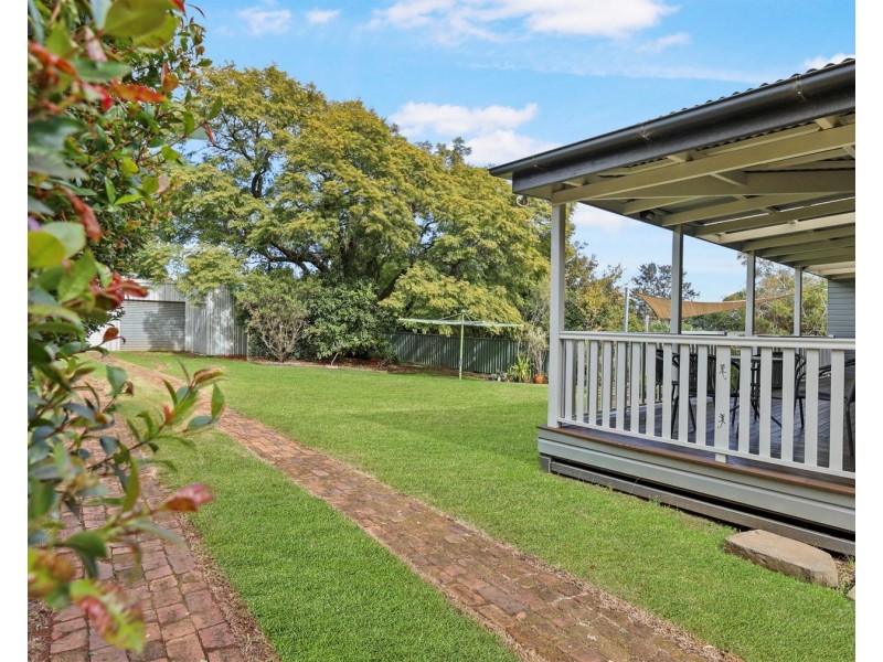 36 Mabel Street, Harlaxton QLD 4350