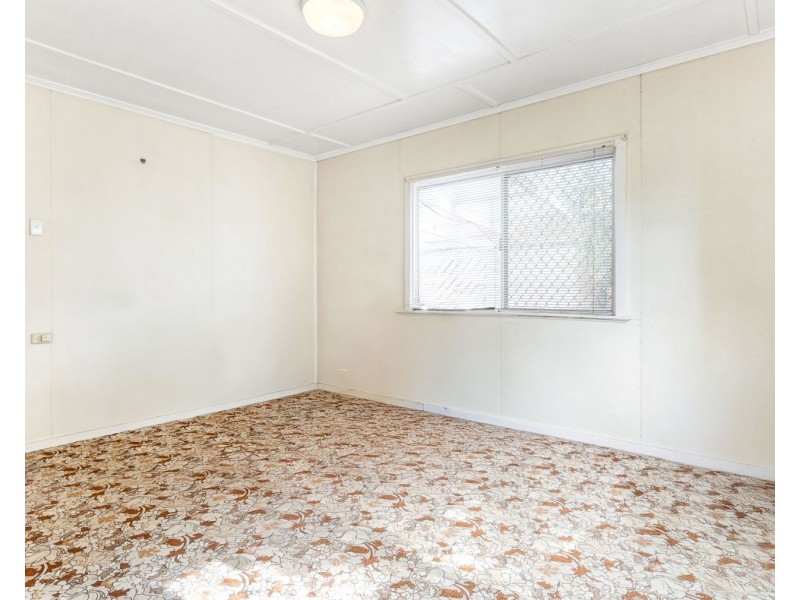 44 Victory Street, Newtown QLD 4350