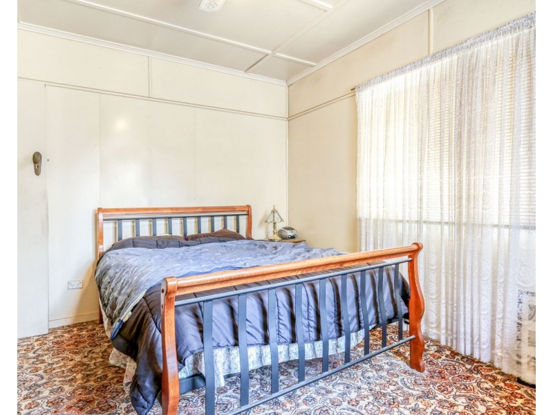44 Victory Street, Newtown QLD 4350