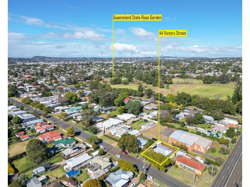 44 Victory Street, Newtown QLD 4350