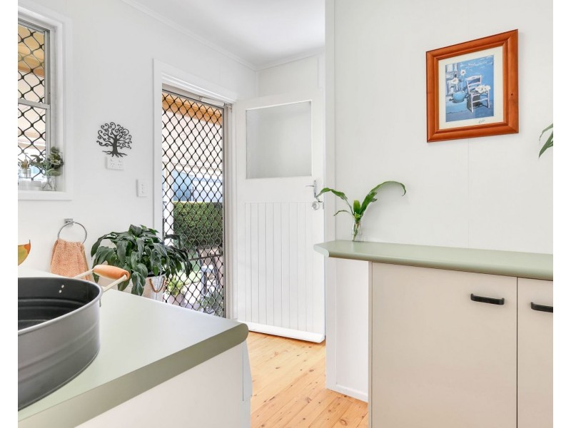 23 Prowse Street, Rockville QLD 4350