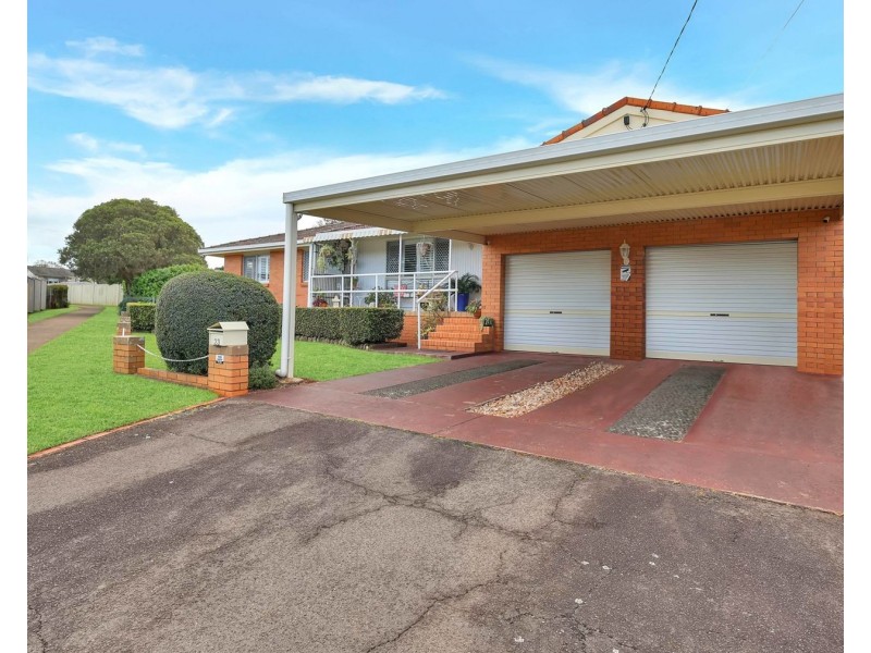 23 Prowse Street, Rockville QLD 4350