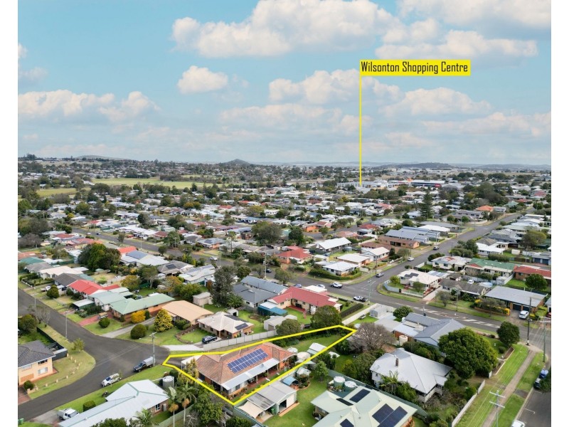 23 Prowse Street, Rockville QLD 4350