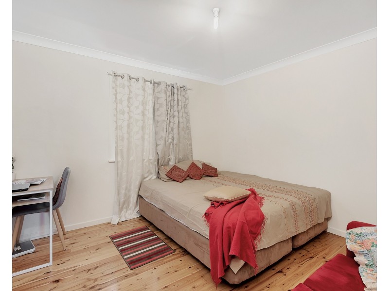 246 West Street, Kearneys Spring QLD 4350