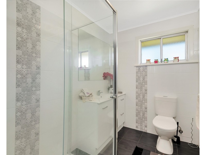 246 West Street, Kearneys Spring QLD 4350