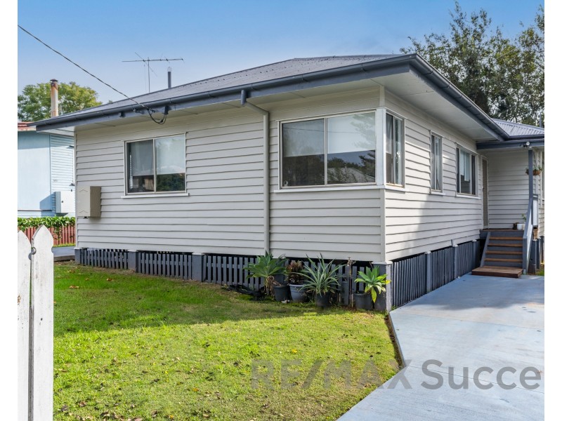 27 Elizabeth Street, South Toowoomba QLD 4350