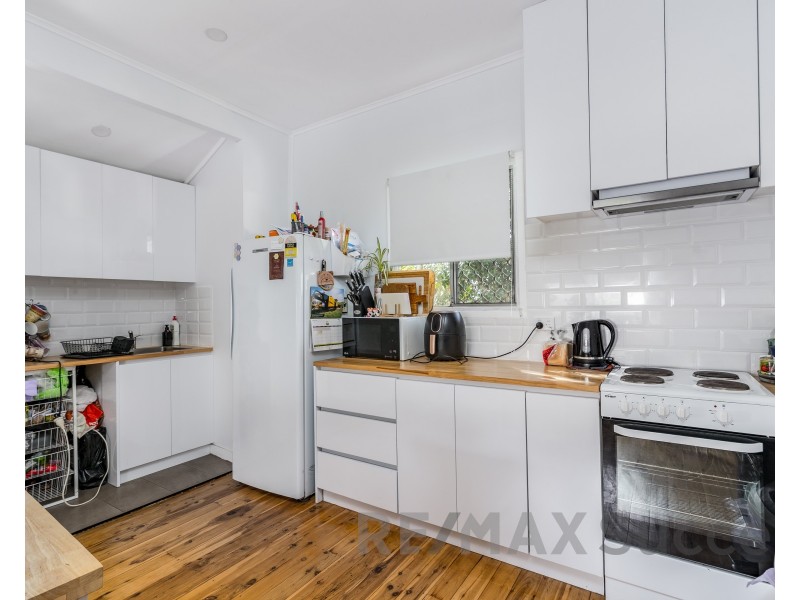 27 Elizabeth Street, South Toowoomba QLD 4350