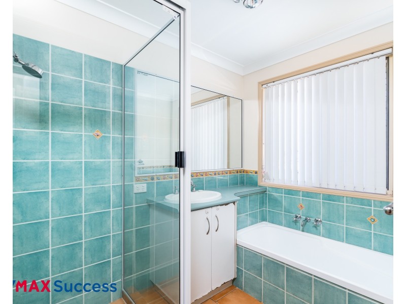 53 Catalina Drive, Wilsonton QLD 4350