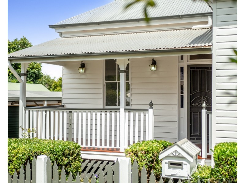 15 Knight Street, North Toowoomba QLD 4350
