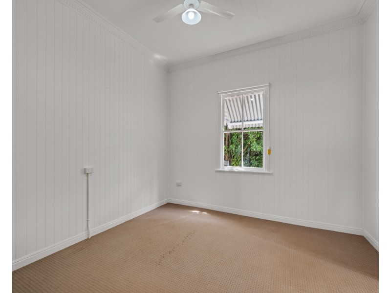 15 Knight Street, North Toowoomba QLD 4350