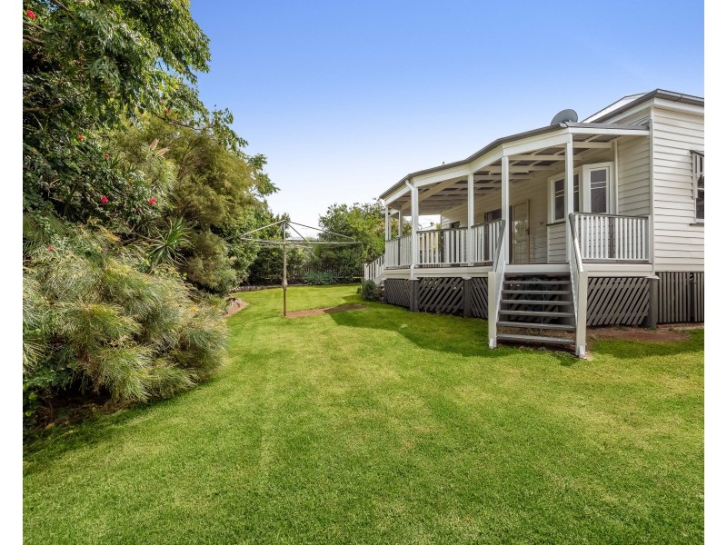 15 Knight Street, North Toowoomba QLD 4350