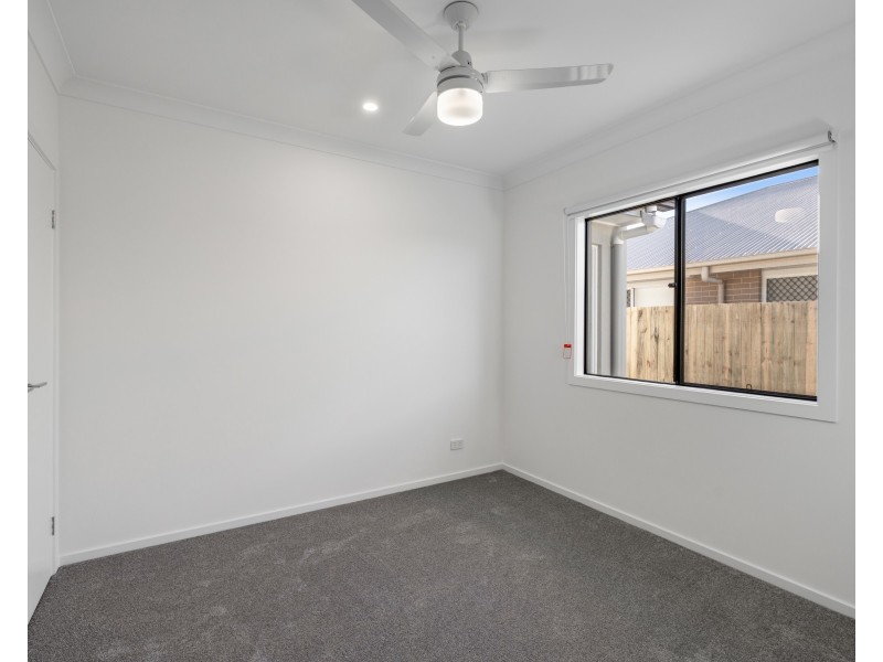 12 Wattle Grove, Harristown QLD 4350