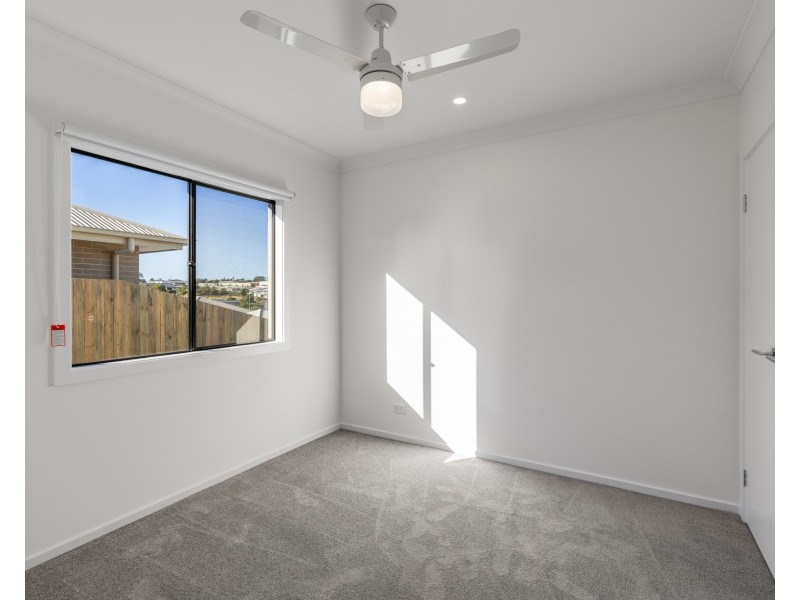 12 Wattle Grove, Harristown QLD 4350