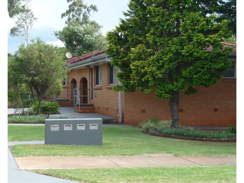 4/14 Healy Street, South Toowoomba QLD 4350