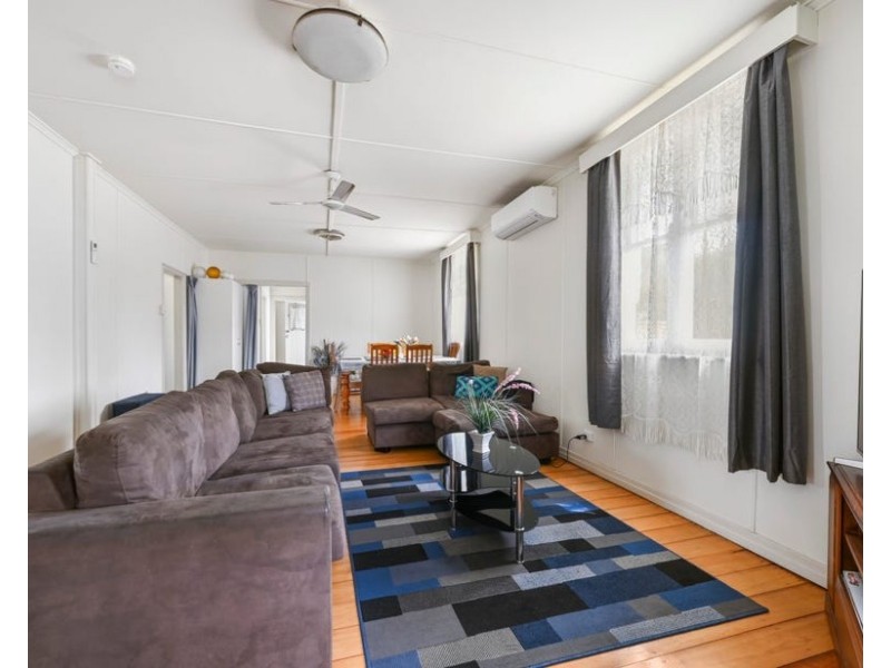 9 Helen Street, Newtown QLD 4350