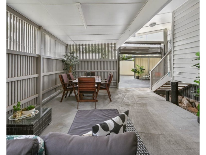 9 Helen Street, Newtown QLD 4350