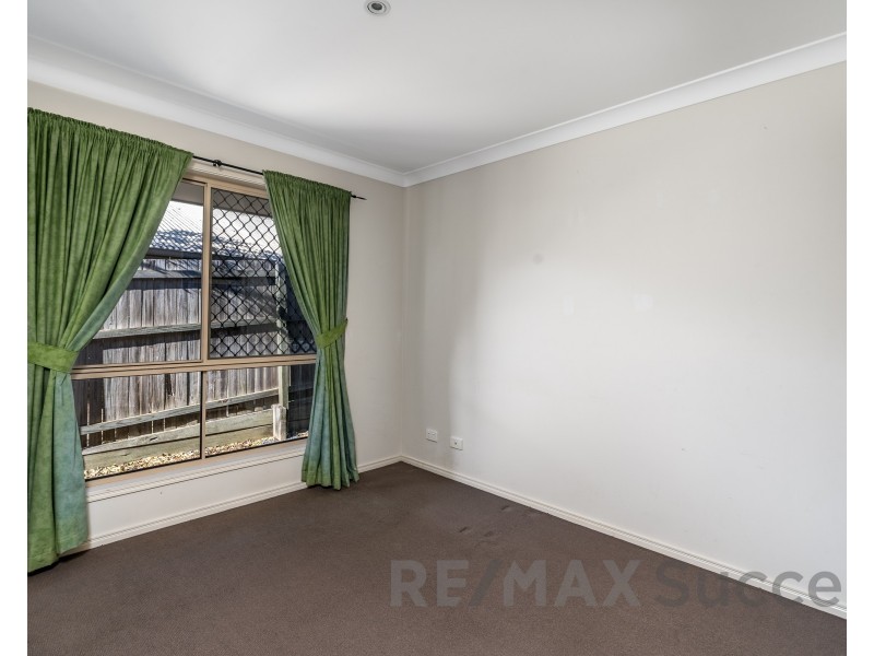 26 Sunset Drive, Glenvale QLD 4350