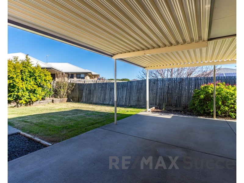 26 Sunset Drive, Glenvale QLD 4350
