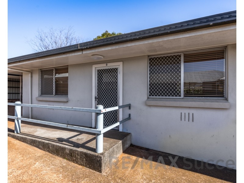 2/20 Swallow Court, Newtown QLD 4350