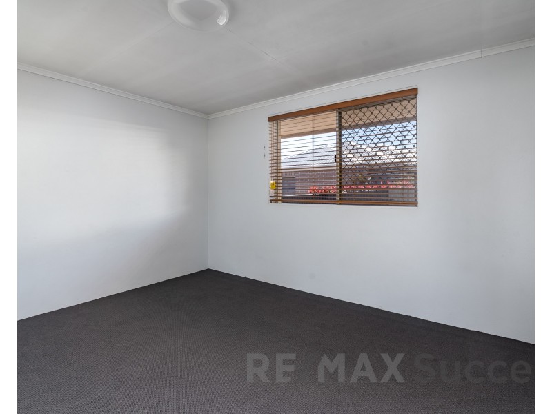 2/20 Swallow Court, Newtown QLD 4350