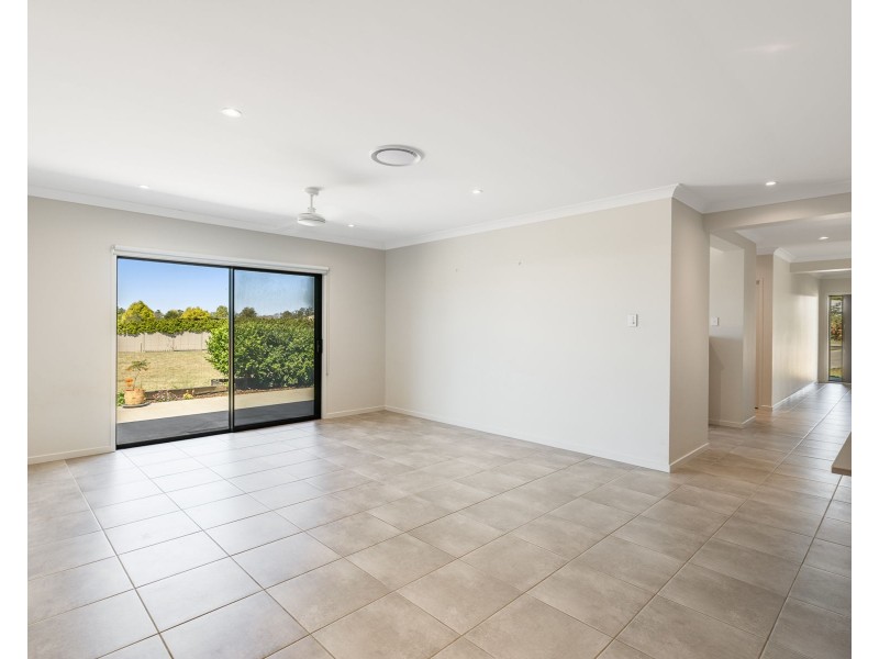 76 Parkridge Drive, Withcott QLD 4352