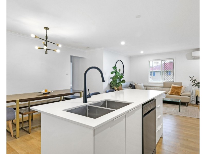 6 Fay Court, Kearneys Spring QLD 4350