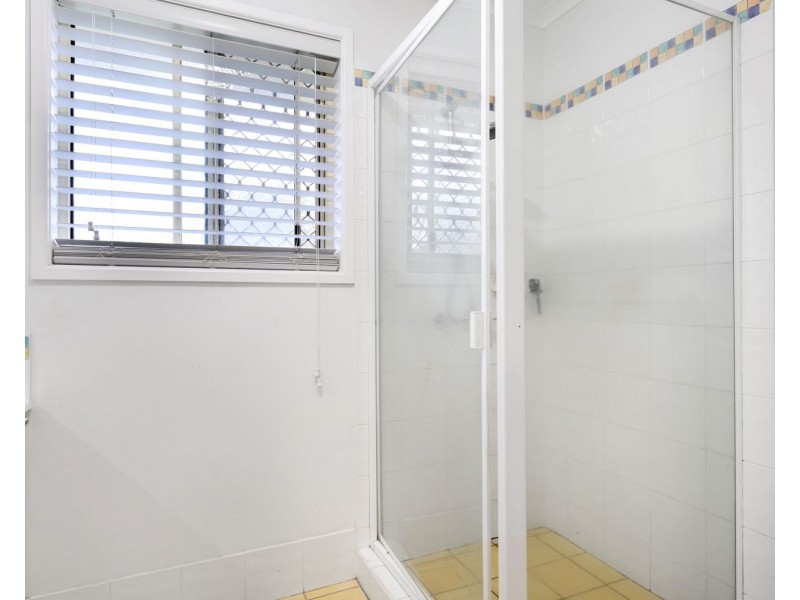 6 Fay Court, Kearneys Spring QLD 4350