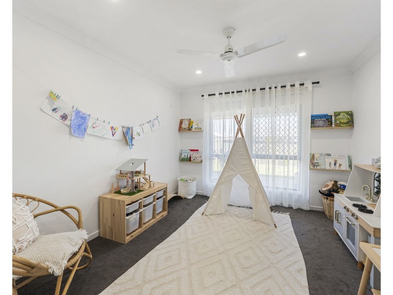 1 Whitewood Way, Cotswold Hills QLD 4350