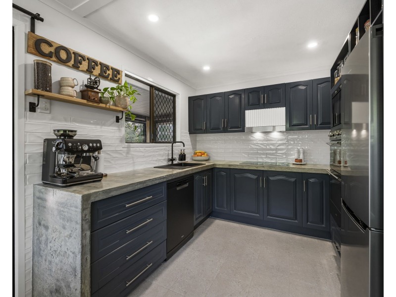 3 Lawmere Court, Kingsthorpe QLD 4400
