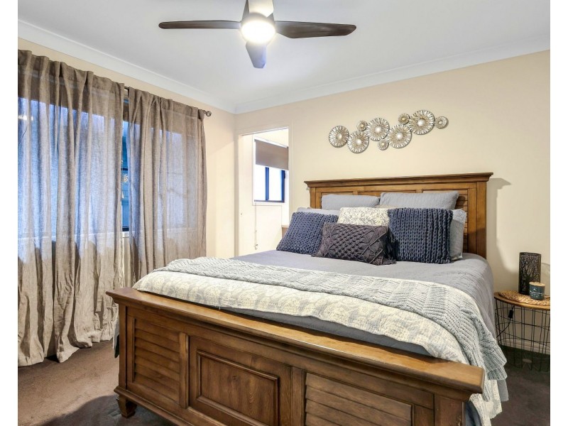 1 Vanessa Crescent, Cotswold Hills QLD 4350