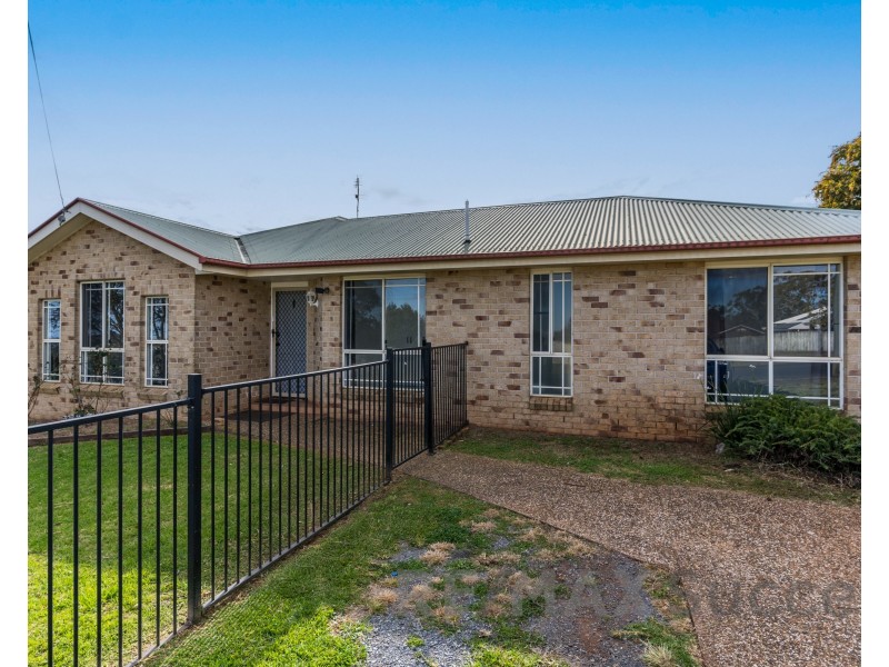 153 Baker Street, Darling Heights QLD 4350