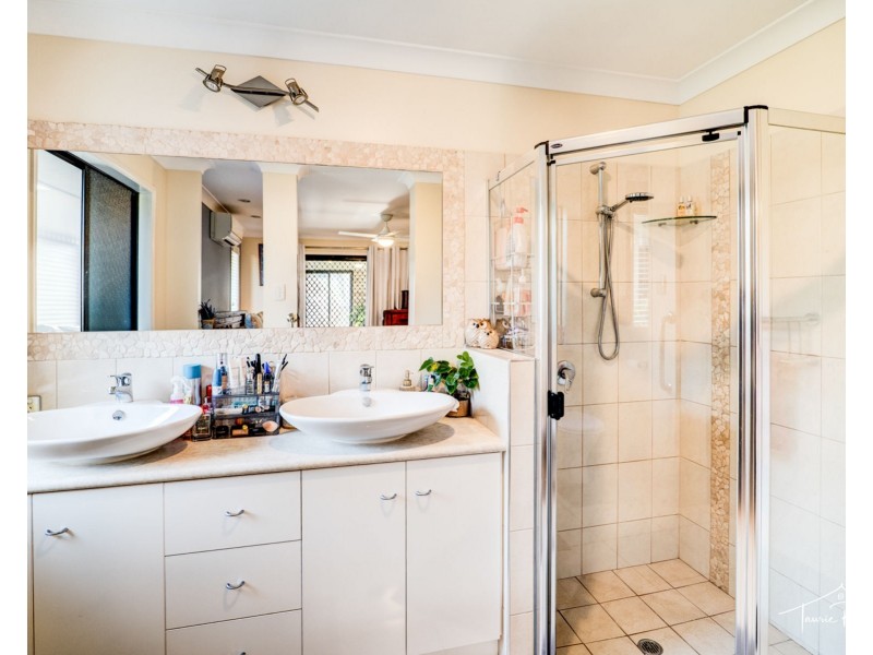 27 Rogers Drive, Gatton QLD 4343