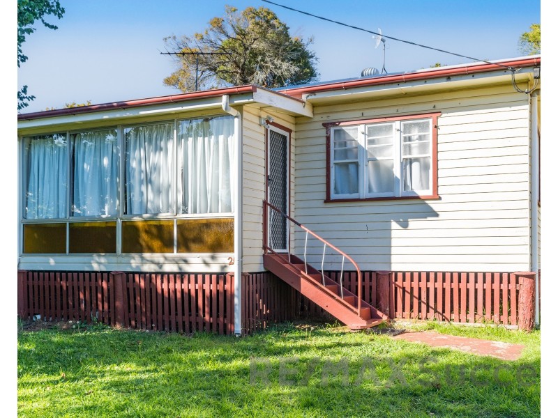 20 Stone Street, Wilsonton QLD 4350