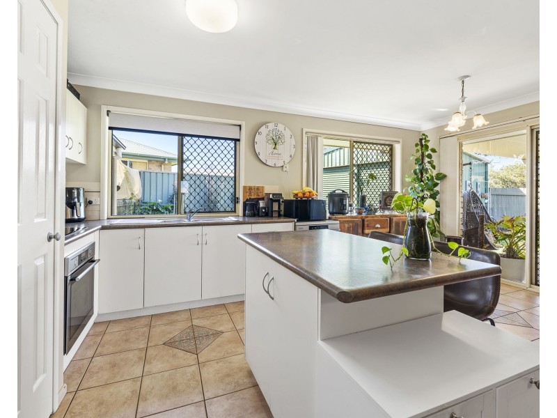 4 Eureka Court, Glenvale QLD 4350