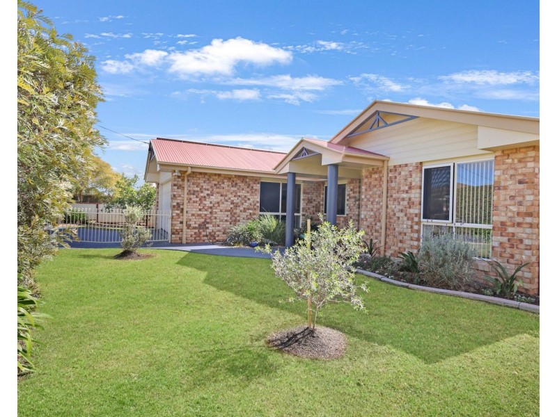 17 Pillar Street, Middle Ridge QLD 4350