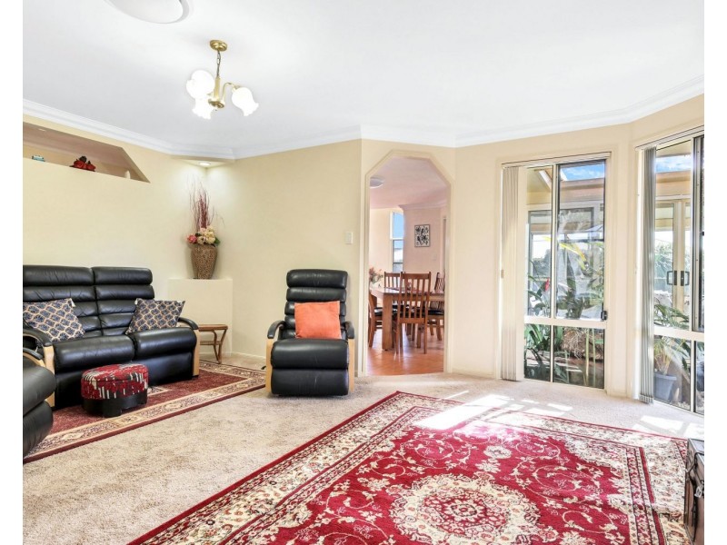 17 Pillar Street, Middle Ridge QLD 4350