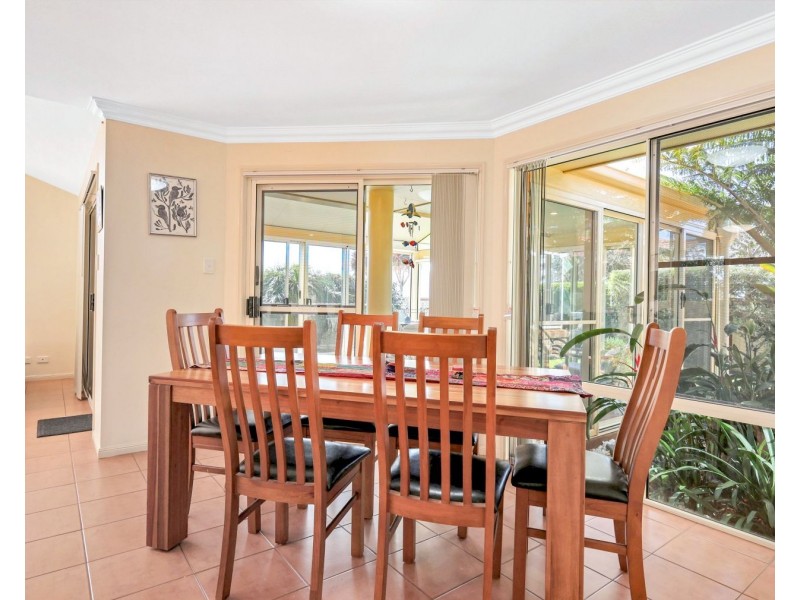 17 Pillar Street, Middle Ridge QLD 4350
