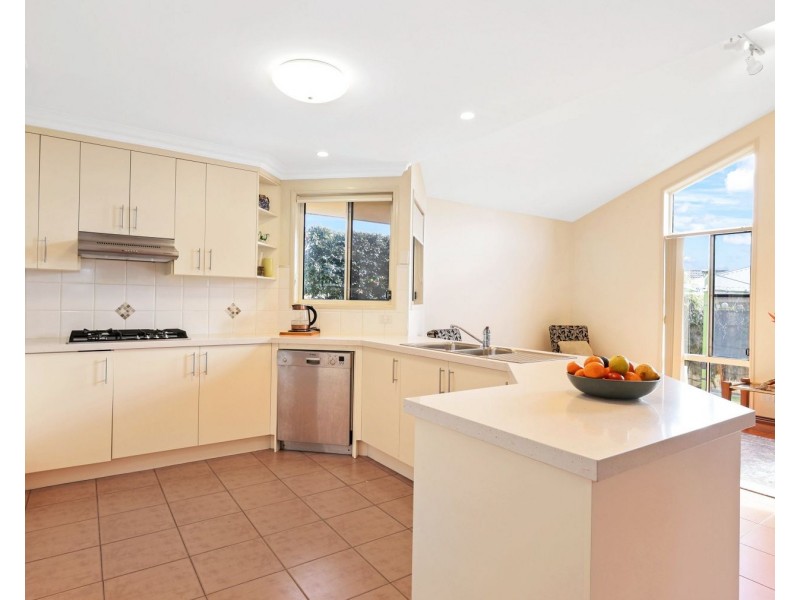 17 Pillar Street, Middle Ridge QLD 4350