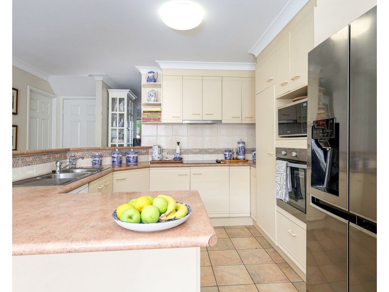 2/23 Lendrum Street, Newtown QLD 4350