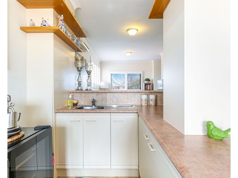 2/23 Lendrum Street, Newtown QLD 4350
