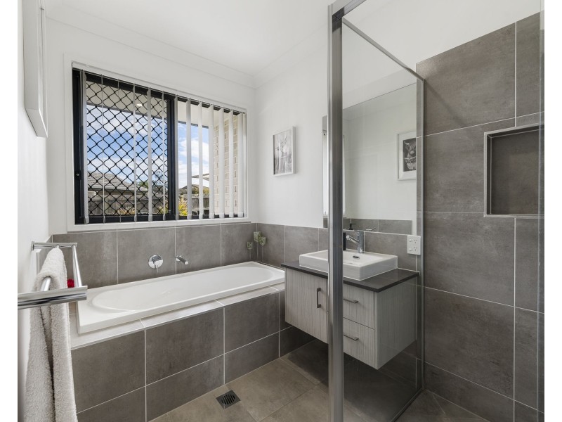 12 David Court, Helidon QLD 4344