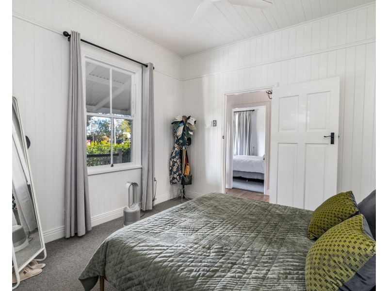4 Lindsay Street, East Toowoomba QLD 4350