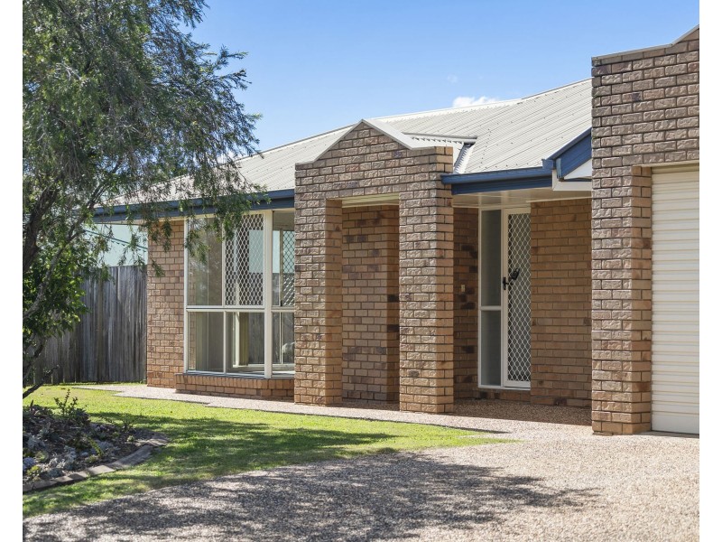 21 Ravenscourt Street, Centenary Heights QLD 4350
