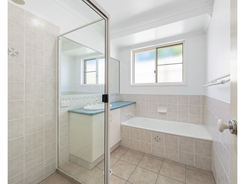 236 Stenner Street, Middle Ridge QLD 4350
